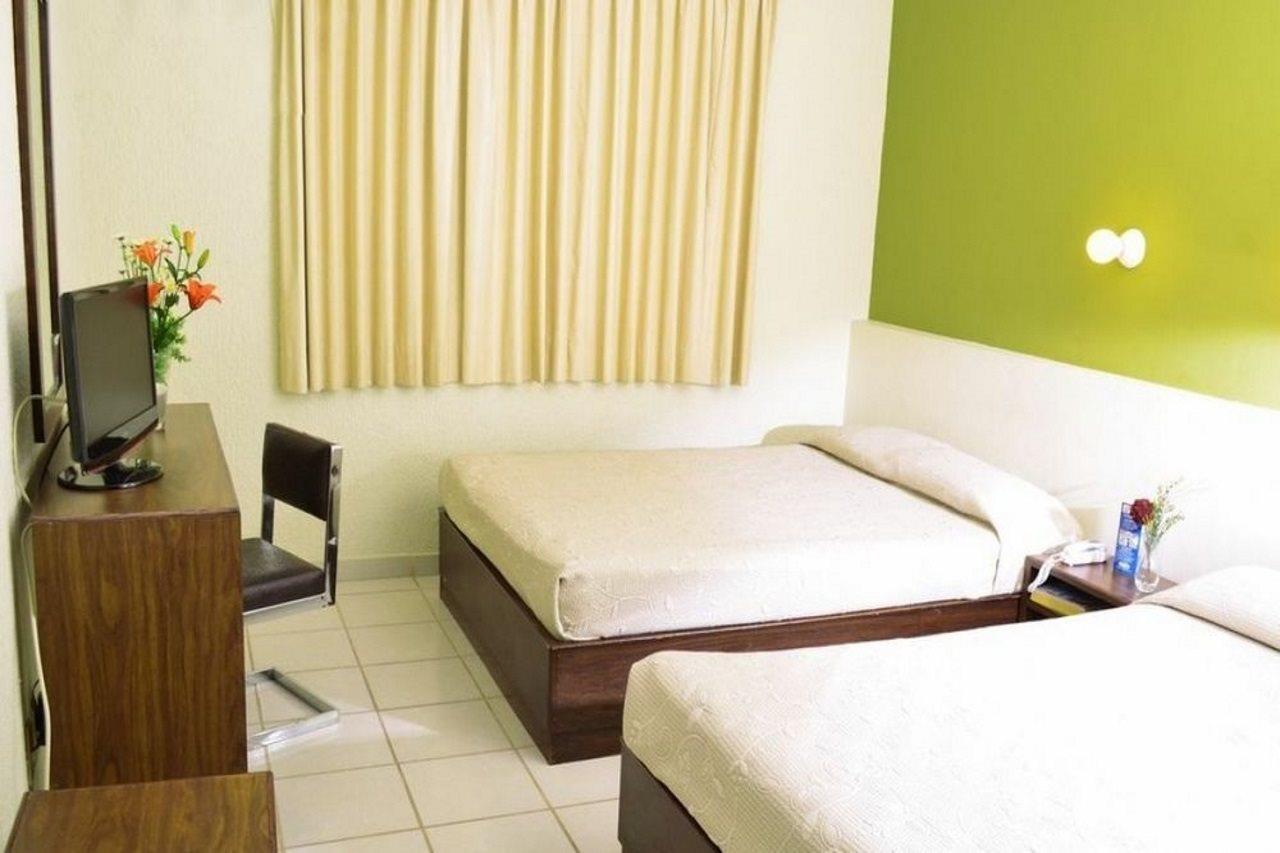 Hotel Terranova León Eksteriør bilde